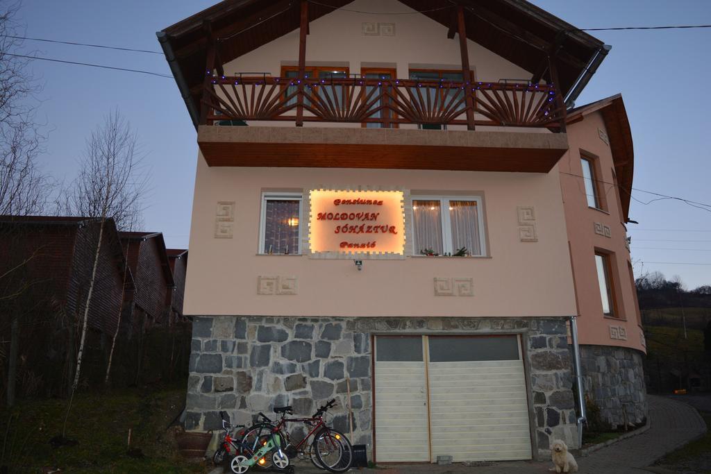 Pensiunea Moldovan Bed & Breakfast Praid Exterior photo